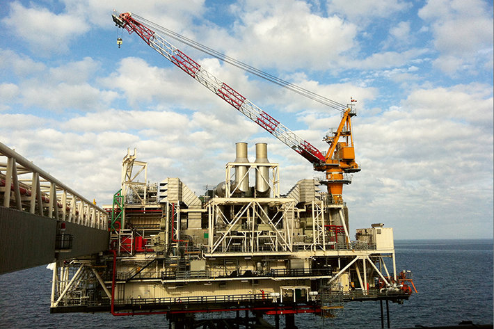Vier Liebherr-Board Offshore-Krane für Ölplattformen in Aserbaidschan